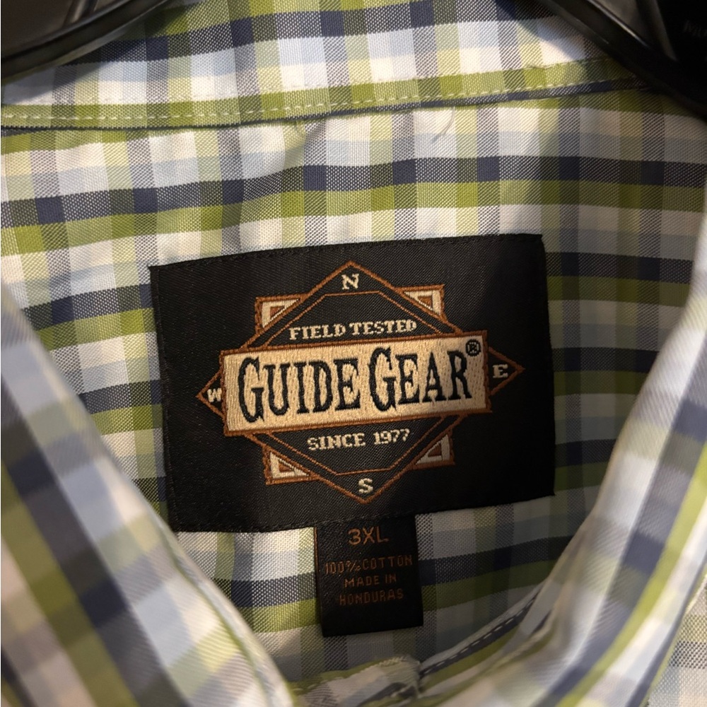 Short sleeve button down - Picture 3 of 3